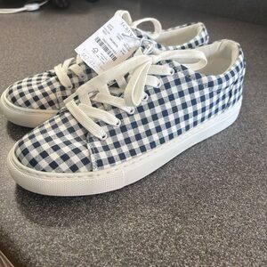 J. Crew Women’s Navy and White Gingham Low-Top Sneakers Size 8